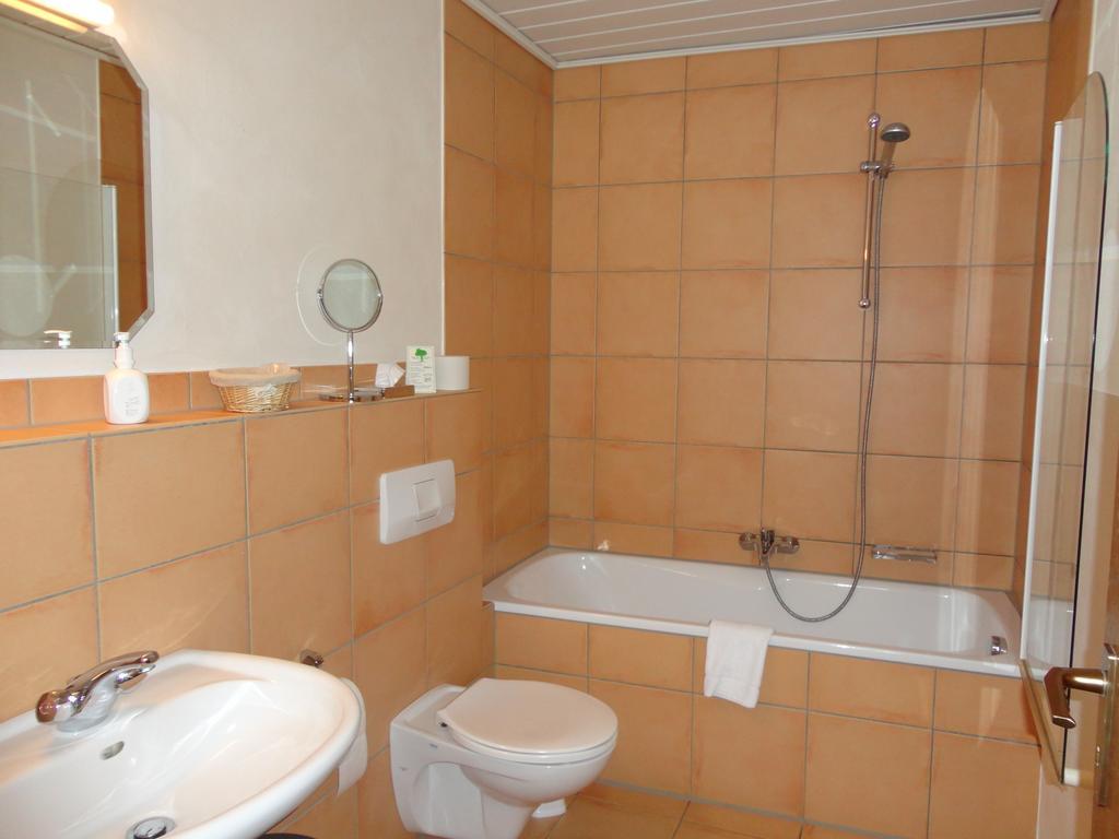 Hotel Central Zeven Exteriör bild